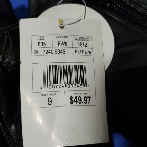 Women's Knee High Boots - Picture 11 of 11